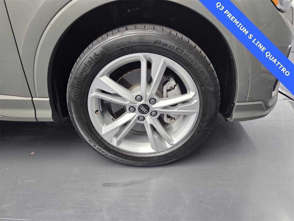 Used 2022 Audi Q3 2.0T Premium w/ Convenience Package image 14