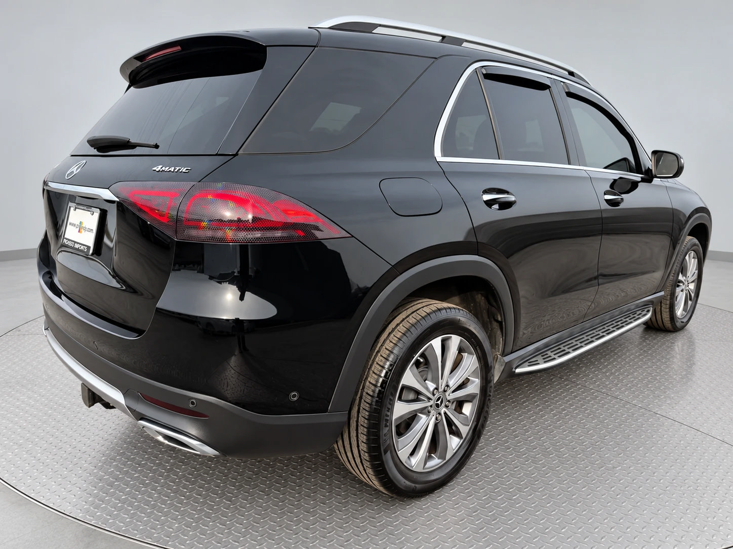 Used 2020 Mercedes-Benz GLE 350 4MATIC w/ Premium Package image 7