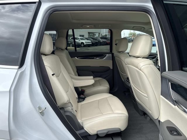 Used 2024 Cadillac XT6 Premium Luxury w/ LPO, Floor Liner Package AWD/4WD image 16