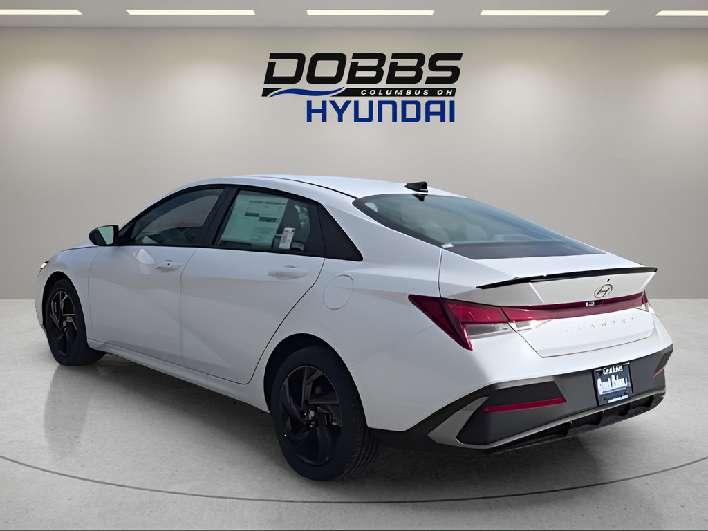 Certified 2026 Hyundai Elantra Sport FWD image 3