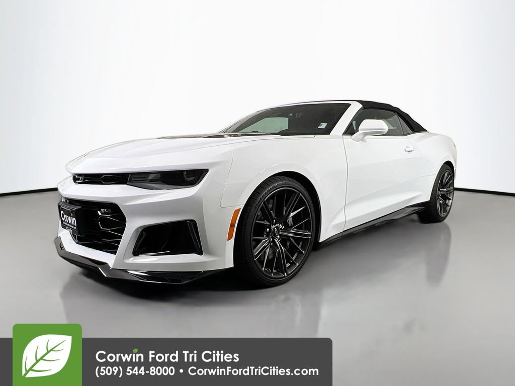 Used 2022 Chevrolet Camaro ZL1 RWD image 5