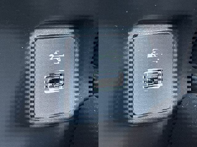 Certified 2025 Honda HR-V LX image 17