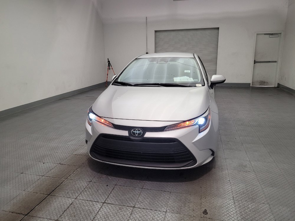 Used 2025 Toyota Corolla LE FWD image 15