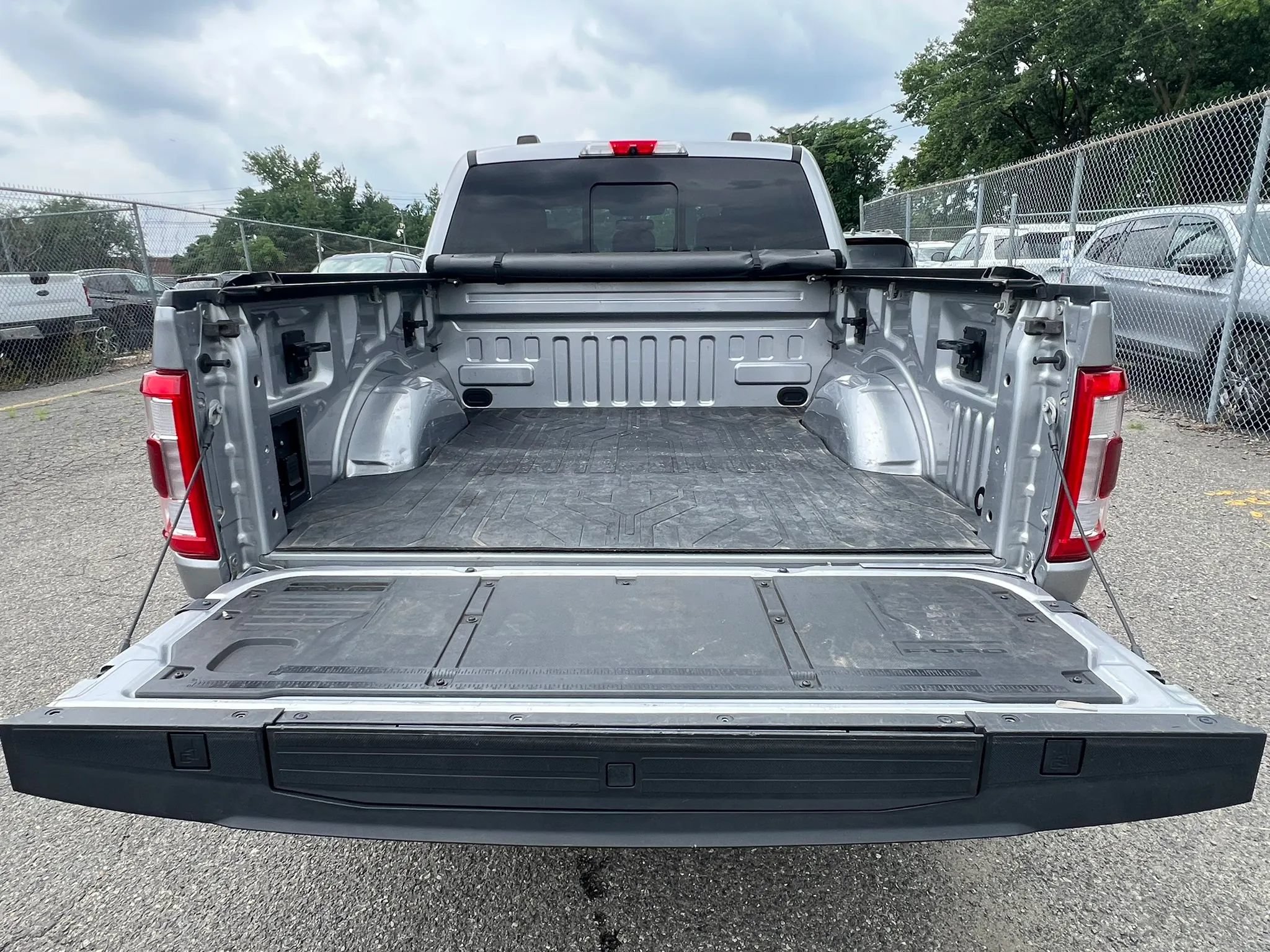 Used 2021 Ford F150 Platinum w/ Equipment Group 701A High AWD/4WD image 9