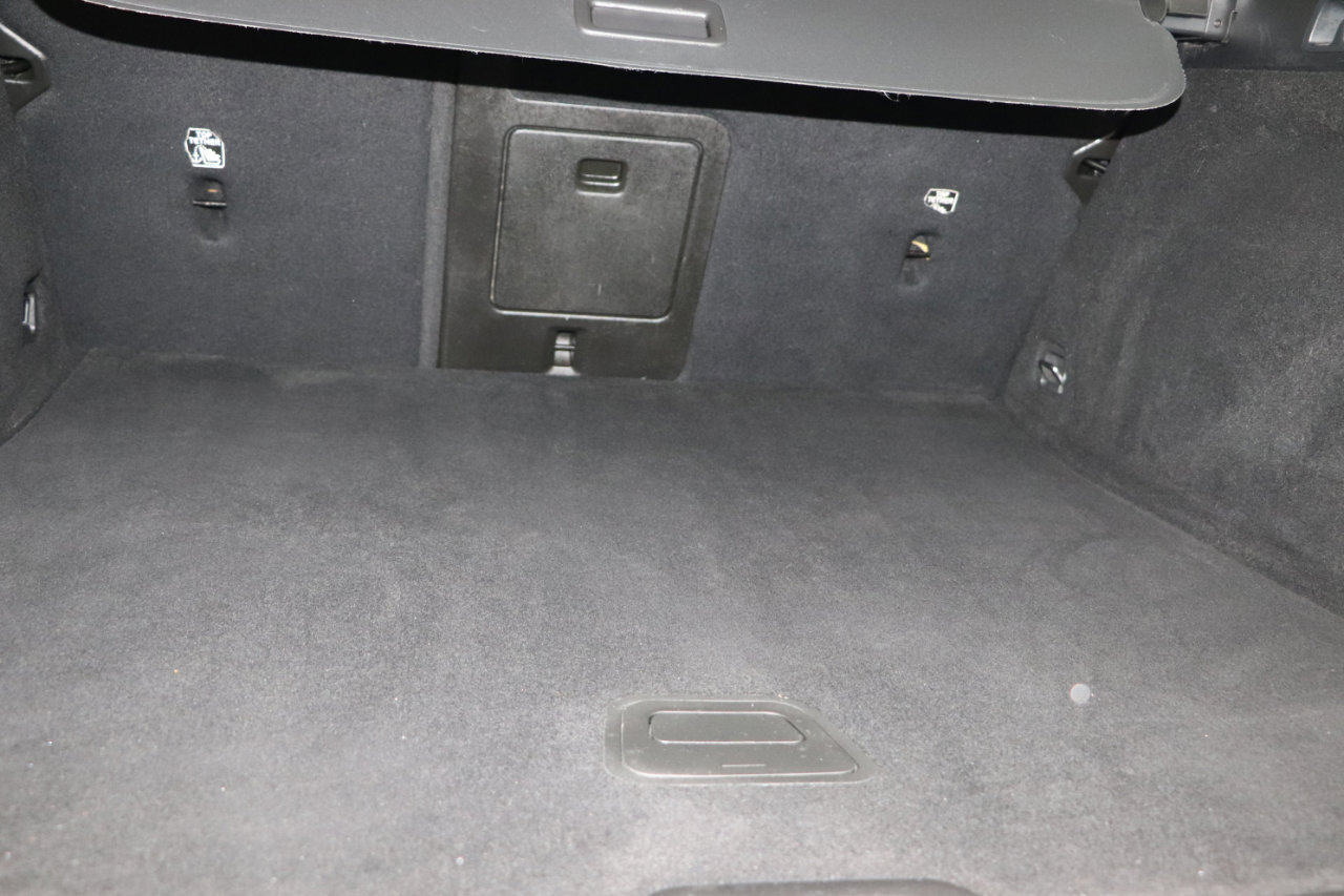 Used 2021 Volvo V60 T5 Cross Country w/ Advanced Package image 8