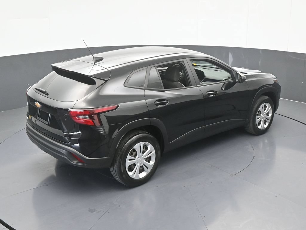 Used 2024 Chevrolet Trax LS FWD image 43