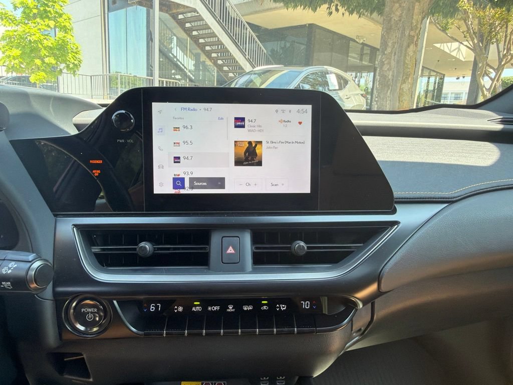 Certified 2025 Lexus UX 300h AWD w/ Accessory Package (Z1) image 33
