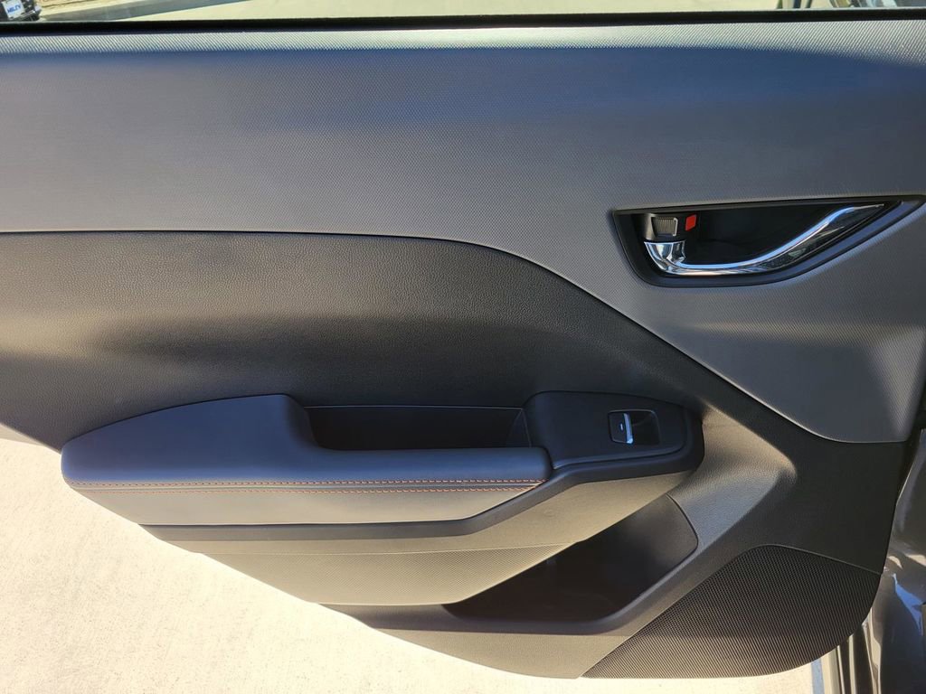 Certified 2025 Subaru Crosstrek 2.5i Limited w/ Crosstrek Mirror Package image 12