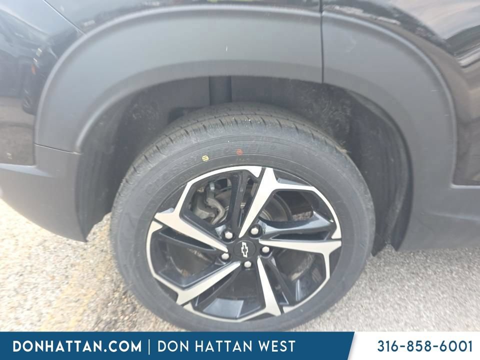 Used 2021 Chevrolet TrailBlazer RS w/ Convenience Package AWD/4WD image 11