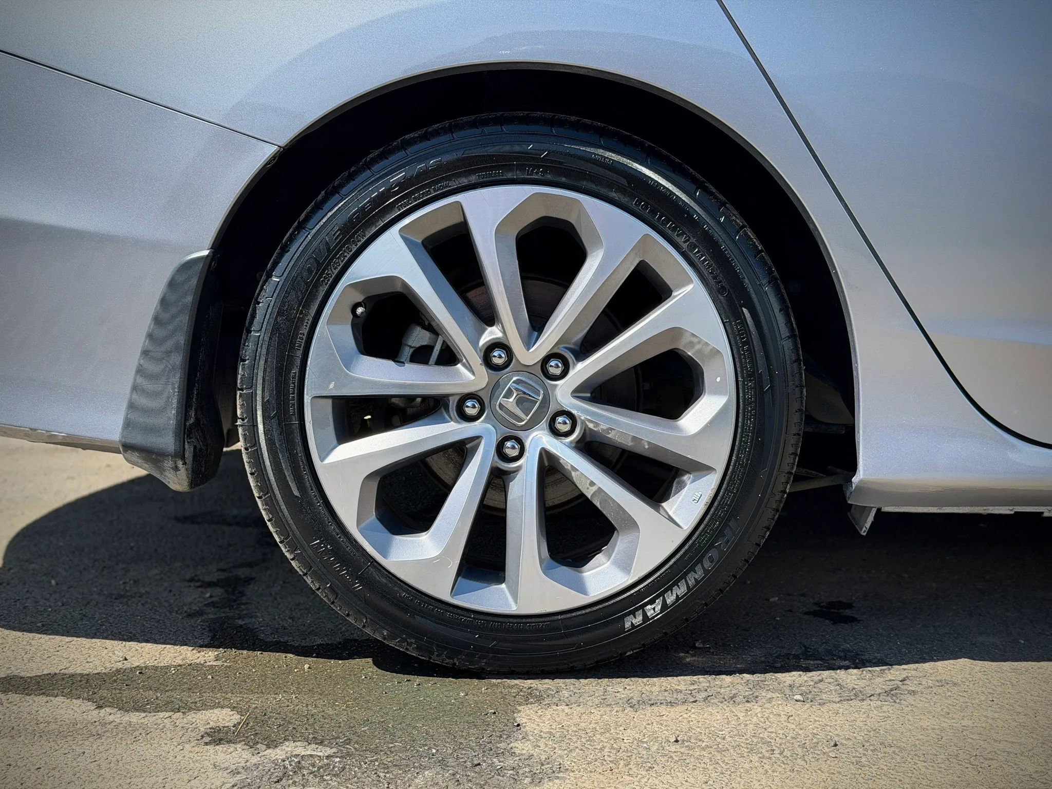 Used 2017 Honda Accord EX-L image 22