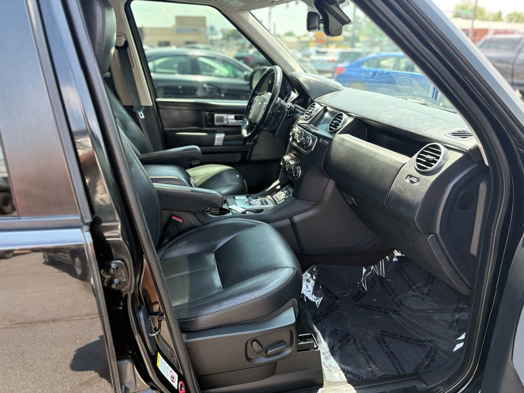Used 2015 Land Rover LR4 HSE LUX image 23