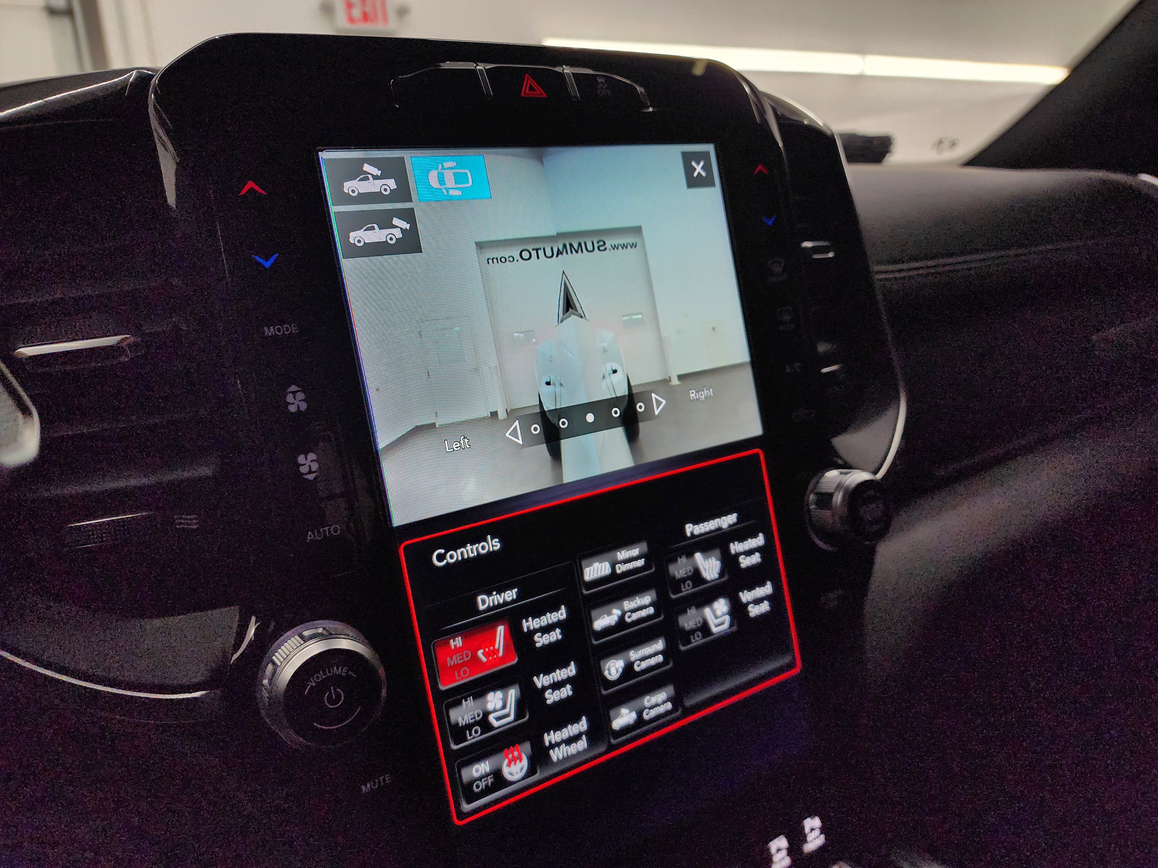 Used 2021 RAM 3500 Laramie w/ Night Edition image 21