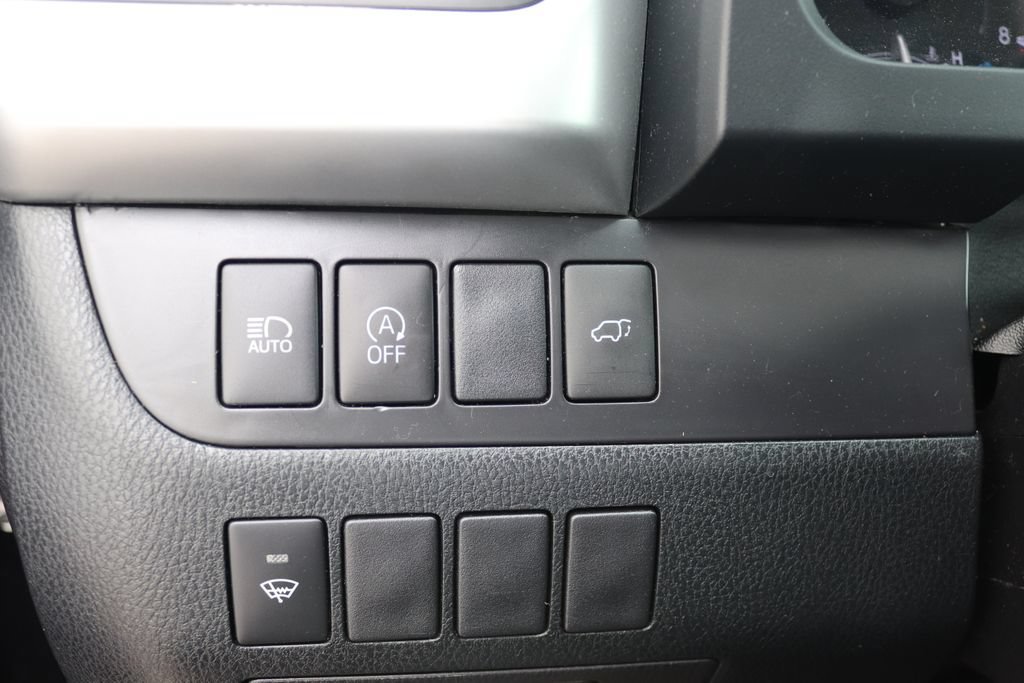 Used 2019 Toyota Highlander XLE AWD/4WD image 29