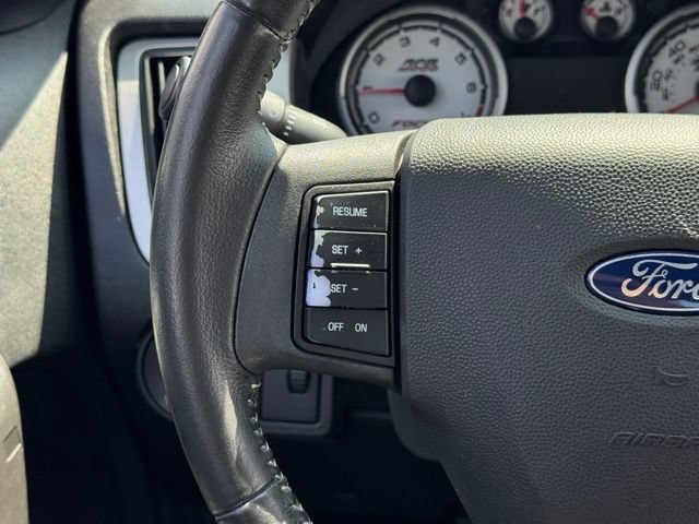 Used 2011 Ford Focus SEL FWD image 21