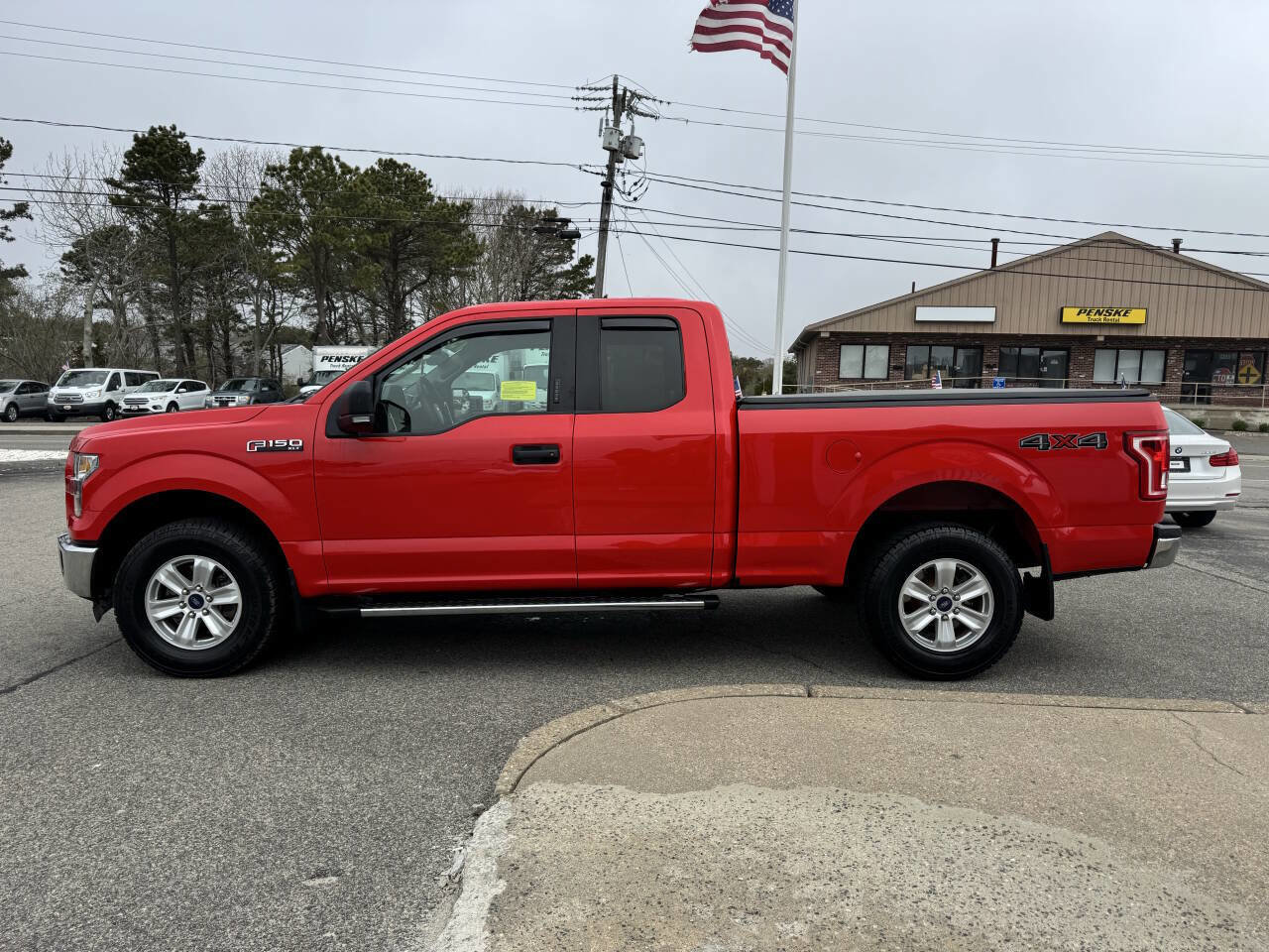 Used 2015 Ford F150 XLT w/ Equipment Group 301A Mid AWD/4WD image 5