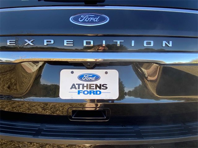 Certified 2024 Ford Expedition Limited image 8