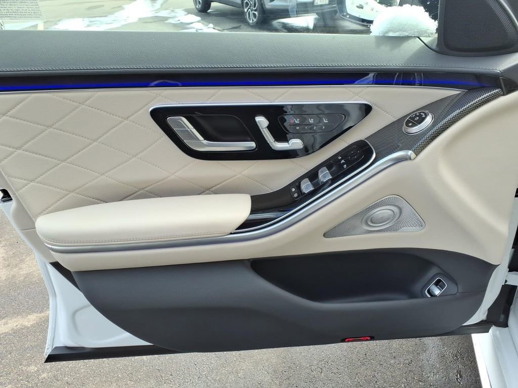 Certified 2025 Mercedes-Benz S 580 4MATIC Sedan image 11