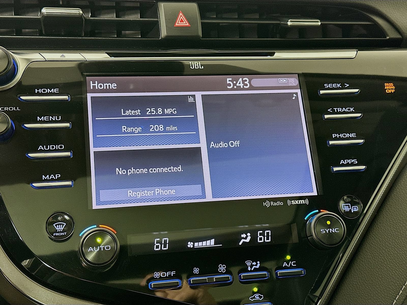 Used 2020 Toyota Camry XSE FWD image 23