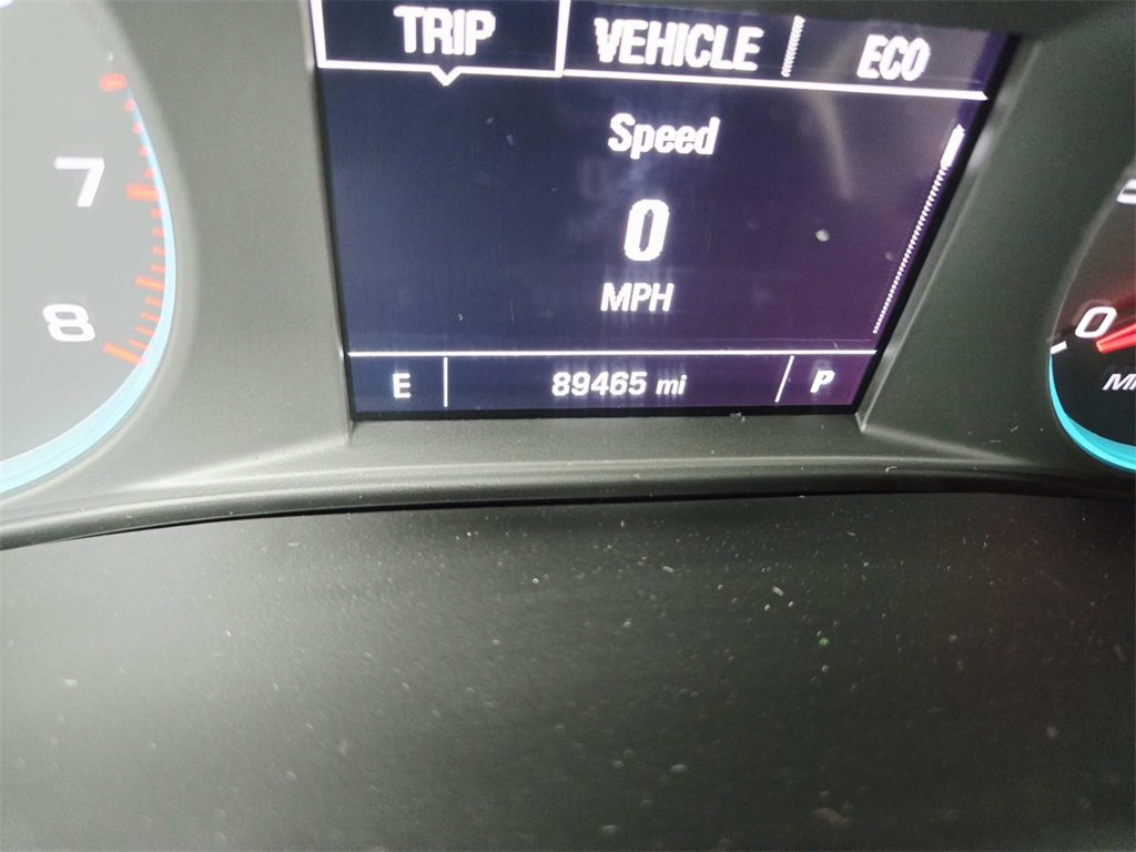 Used 2021 Chevrolet Traverse LT image 24