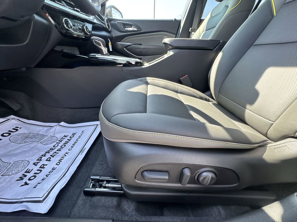 New 2026 Chevrolet Trax ACTIV w/ Driver Confidence Package FWD image 12