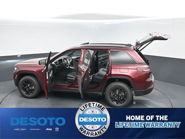 New 2026 Jeep Grand Cherokee Altitude image 46