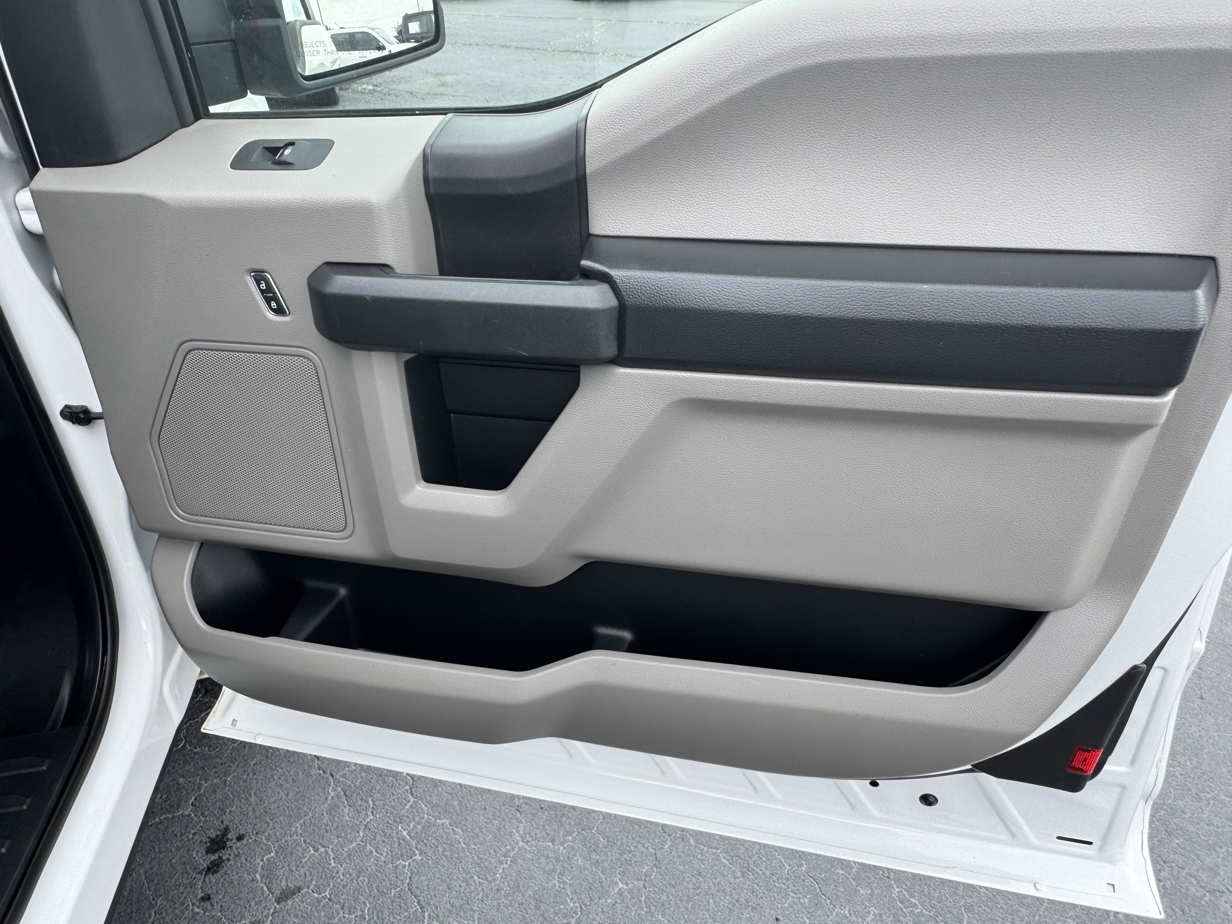 Used 2015 Ford F150 XL w/ Equipment Group 101A Mid RWD image 15