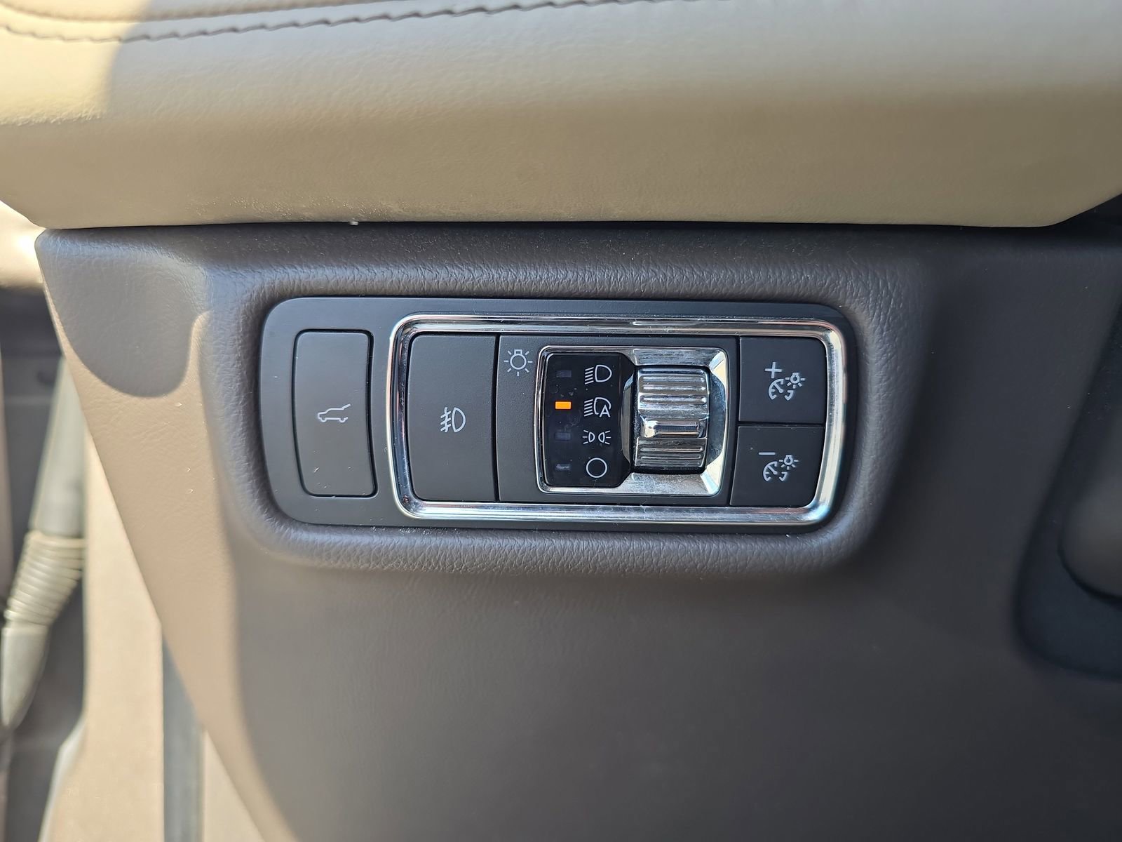 Used 2020 Lincoln Aviator Reserve w/ Equipment Group 202A image 23