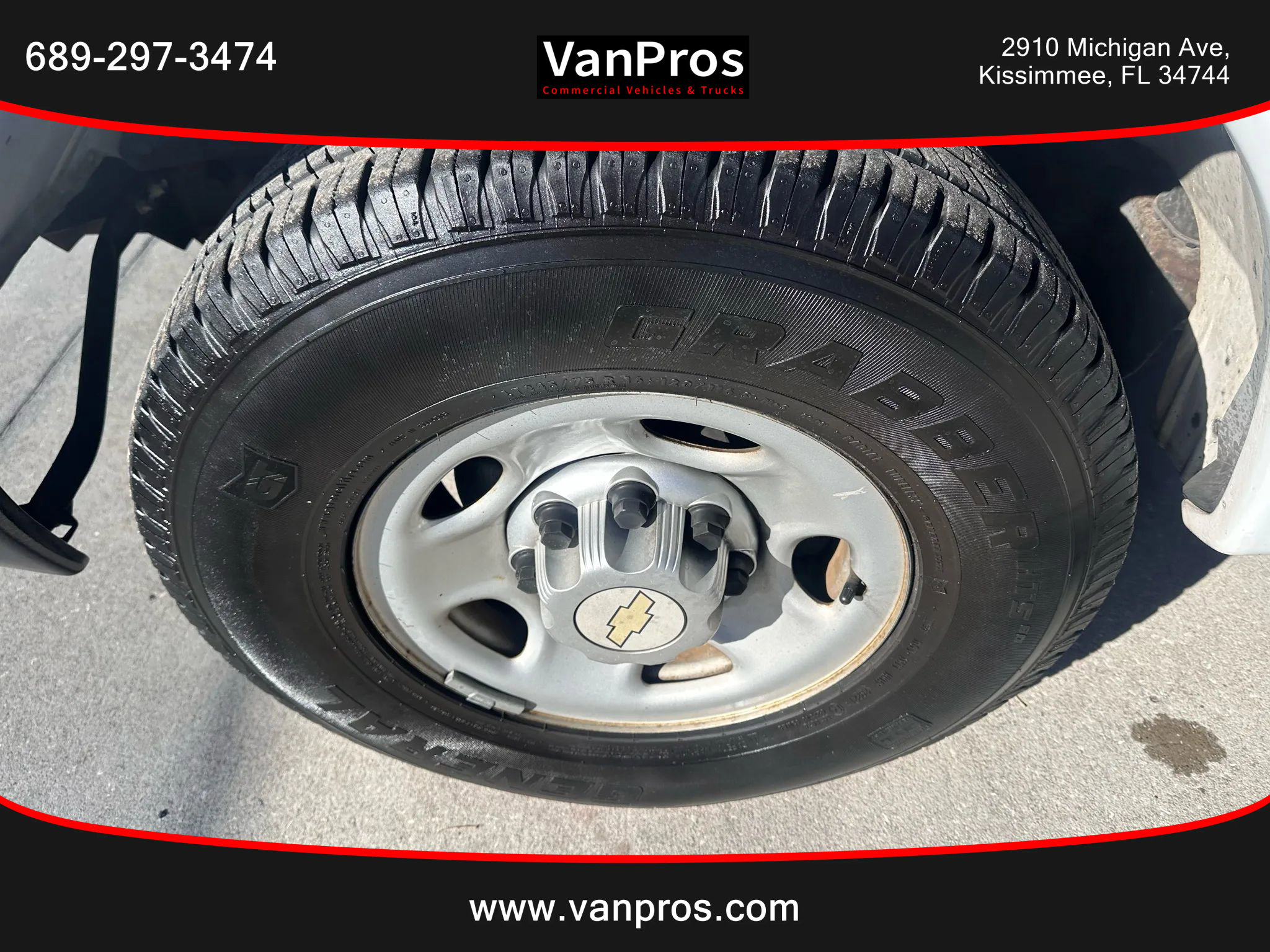 Used 2013 Chevrolet Express 2500 Van 3D image 18