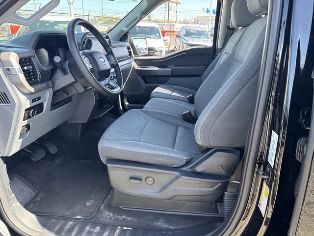 Used 2025 Ford F150 XLT w/ Equipment Group 301A Standard AWD/4WD image 17