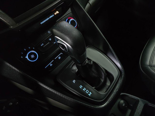 Used 2023 Ford Transit Connect XL image 24