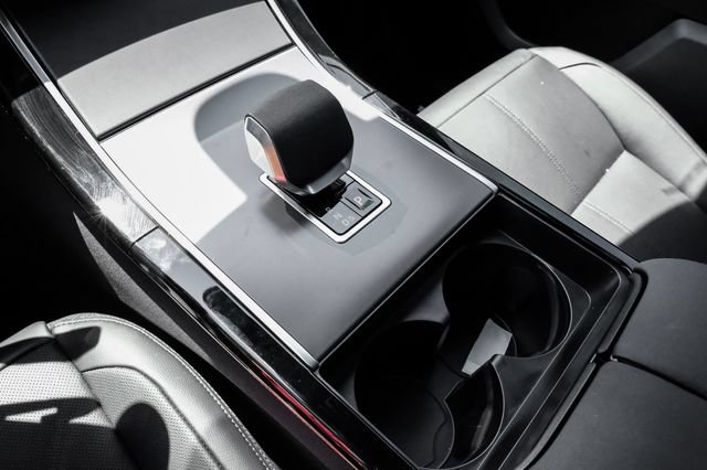 New 2026 Land Rover Range Rover Velar S AWD/4WD image 30