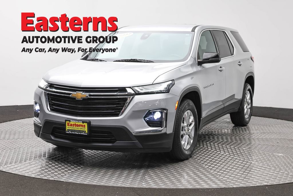 Used 2022 Chevrolet Traverse LS