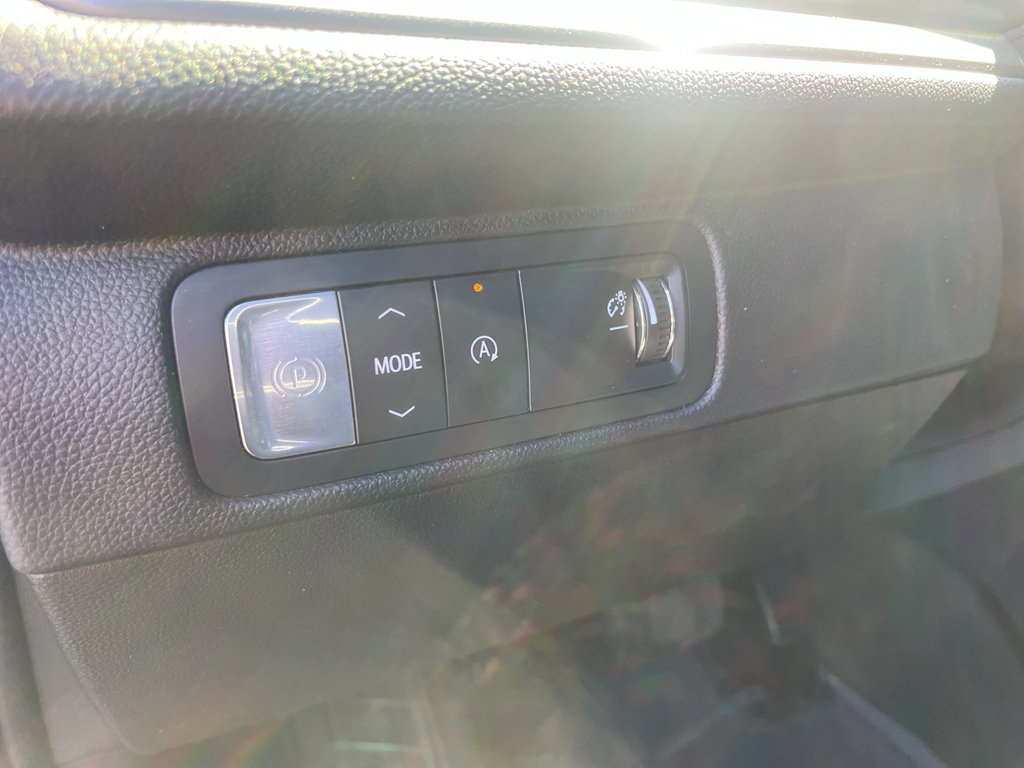 Certified 2026 Chevrolet Traverse LT FWD image 20