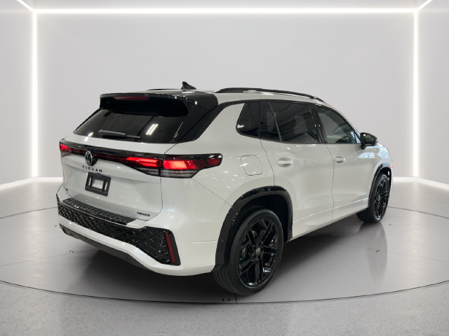 New 2026 Volkswagen Tiguan SE R-Line AWD/4WD image 6