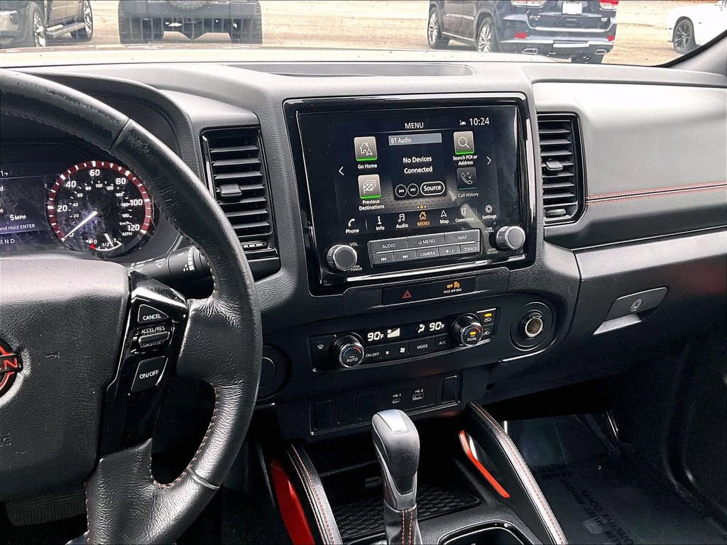 Used 2022 Nissan Frontier Pro-X image 12