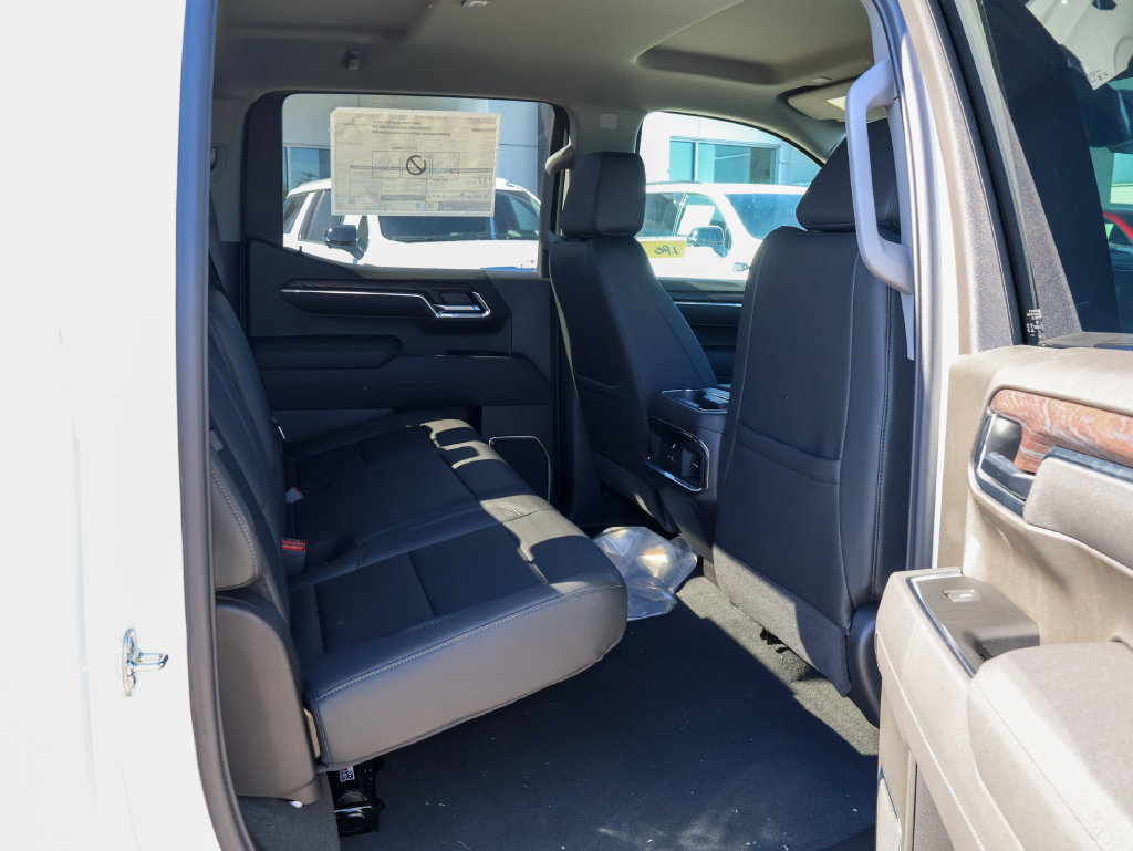 New 2026 GMC Sierra 1500 SLT w/ SLT Premium Package AWD/4WD image 28