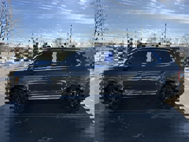 Used 2020 Kia Telluride SX w/ SX Prestige Package image 2