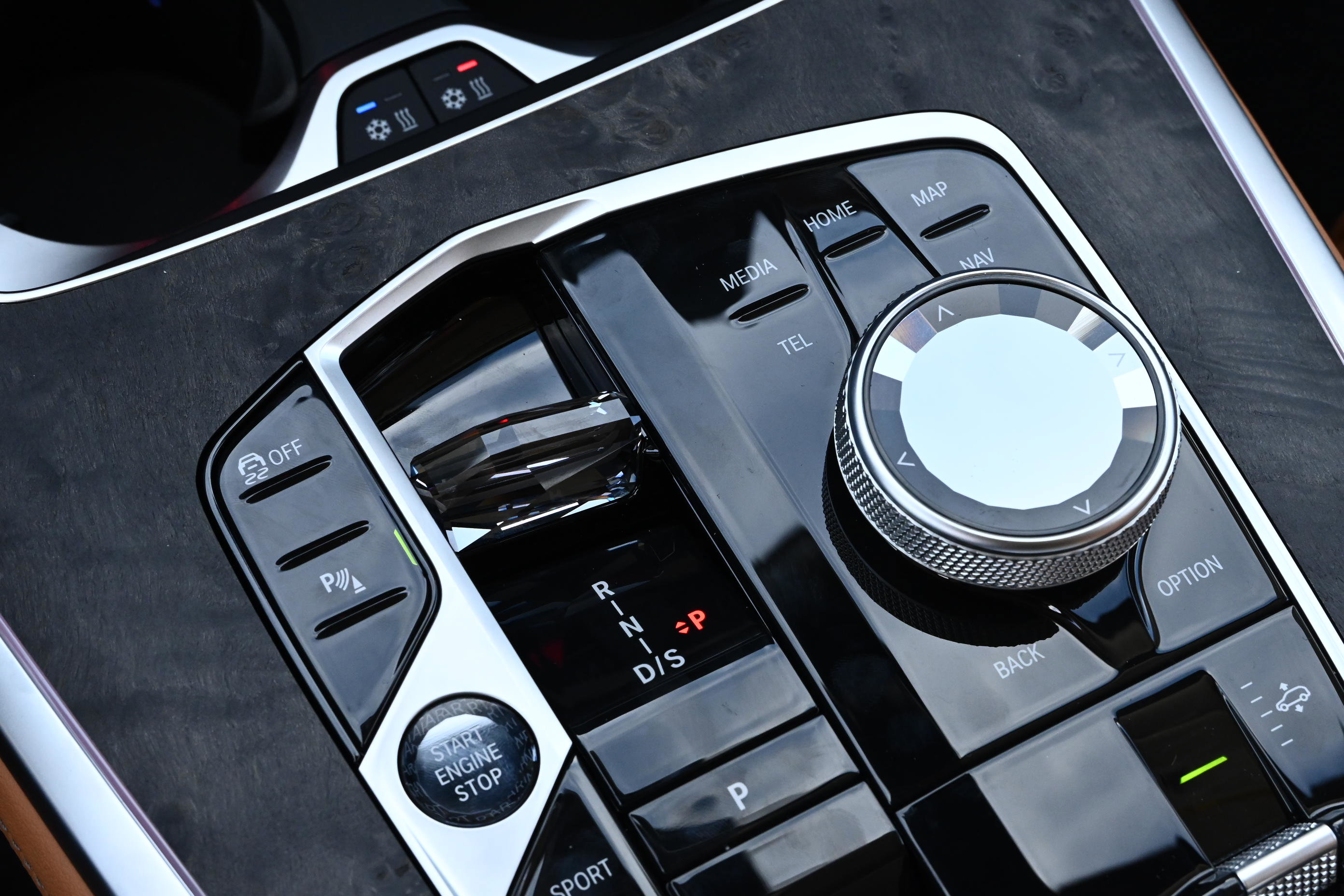 New 2026 BMW X7 xDrive40i w/ Executive Package image 19