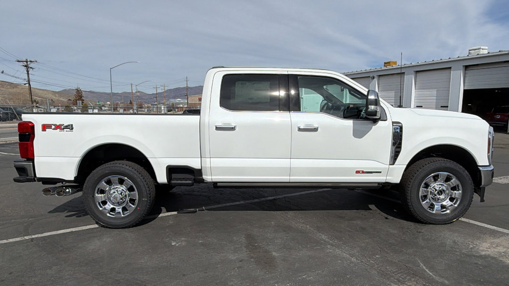 New 2026 Ford F250 4x4 Crew Cab Super Duty image 2
