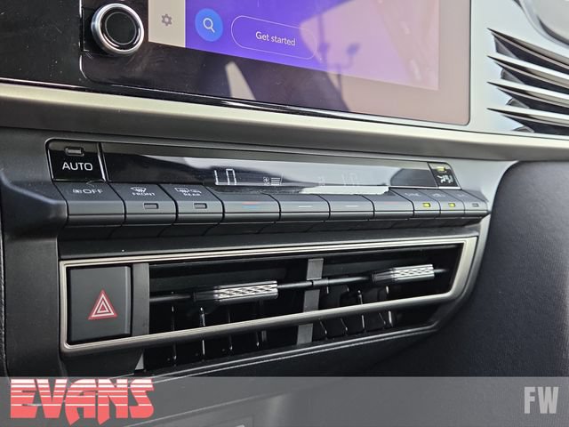 Used 2025 Toyota Camry LE FWD image 9