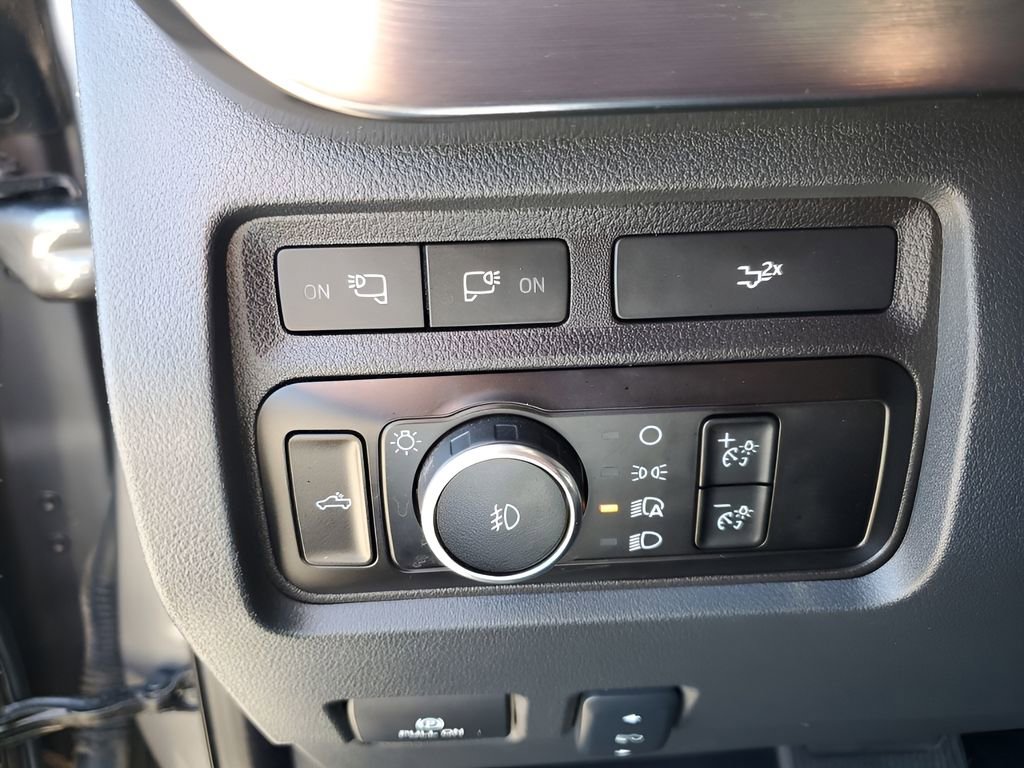 Used 2024 Ford F250 Lariat image 33