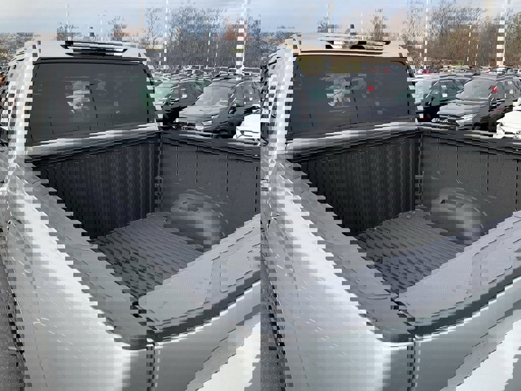 Used 2025 Toyota Tundra Limited image 16