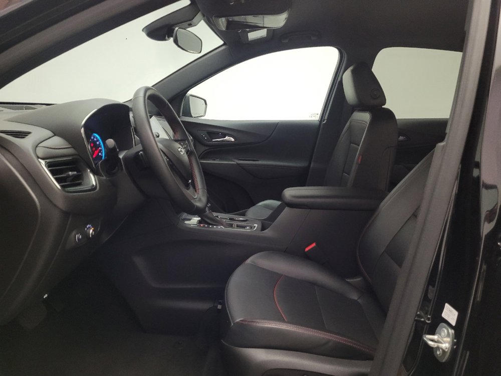 Used 2024 Chevrolet Equinox RS w/ RS Leather Package FWD image 17