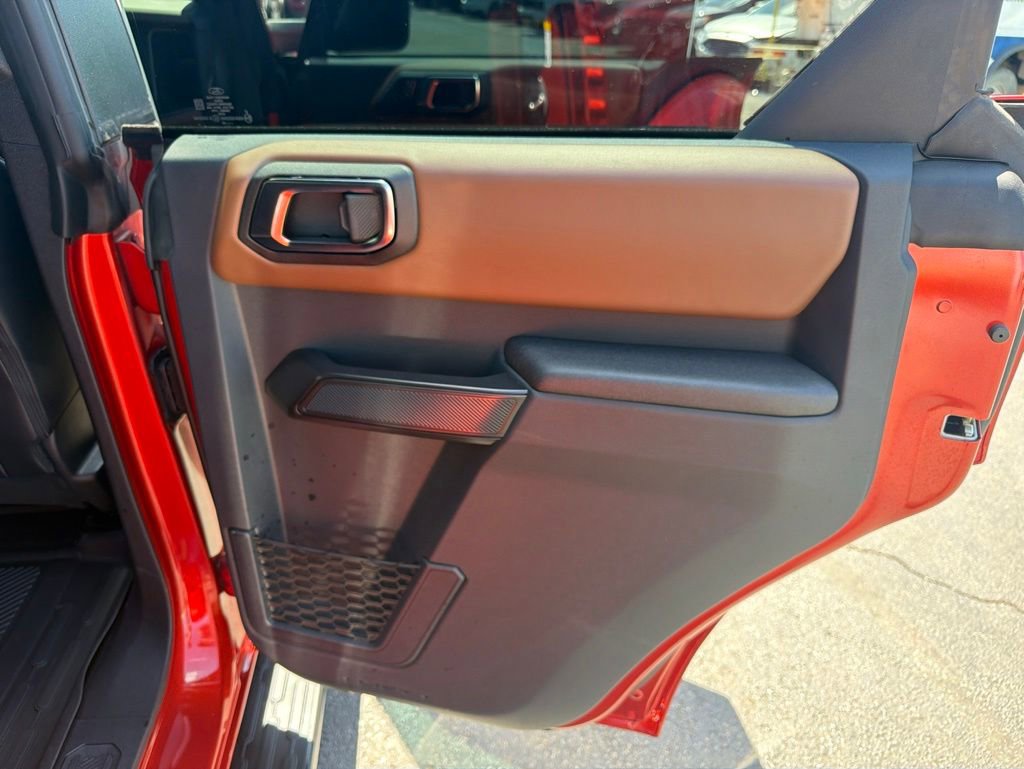 Used 2024 Ford Bronco Outer Banks AWD/4WD image 38
