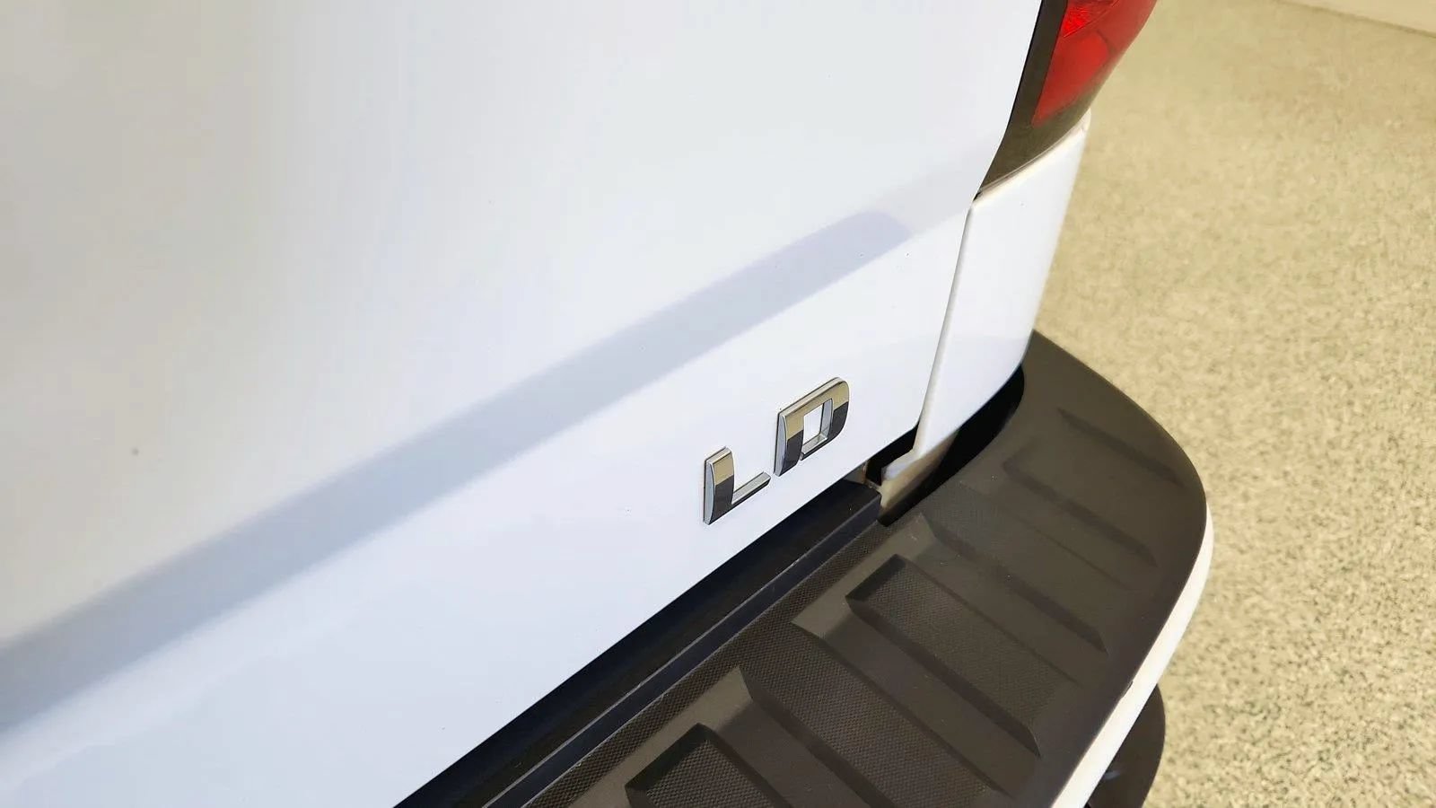 Used 2019 Chevrolet Silverado 1500 LT w/ All Star Edition AWD/4WD image 14