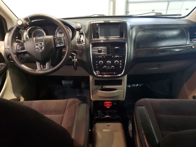Used 2014 Dodge Grand Caravan SXT image 16