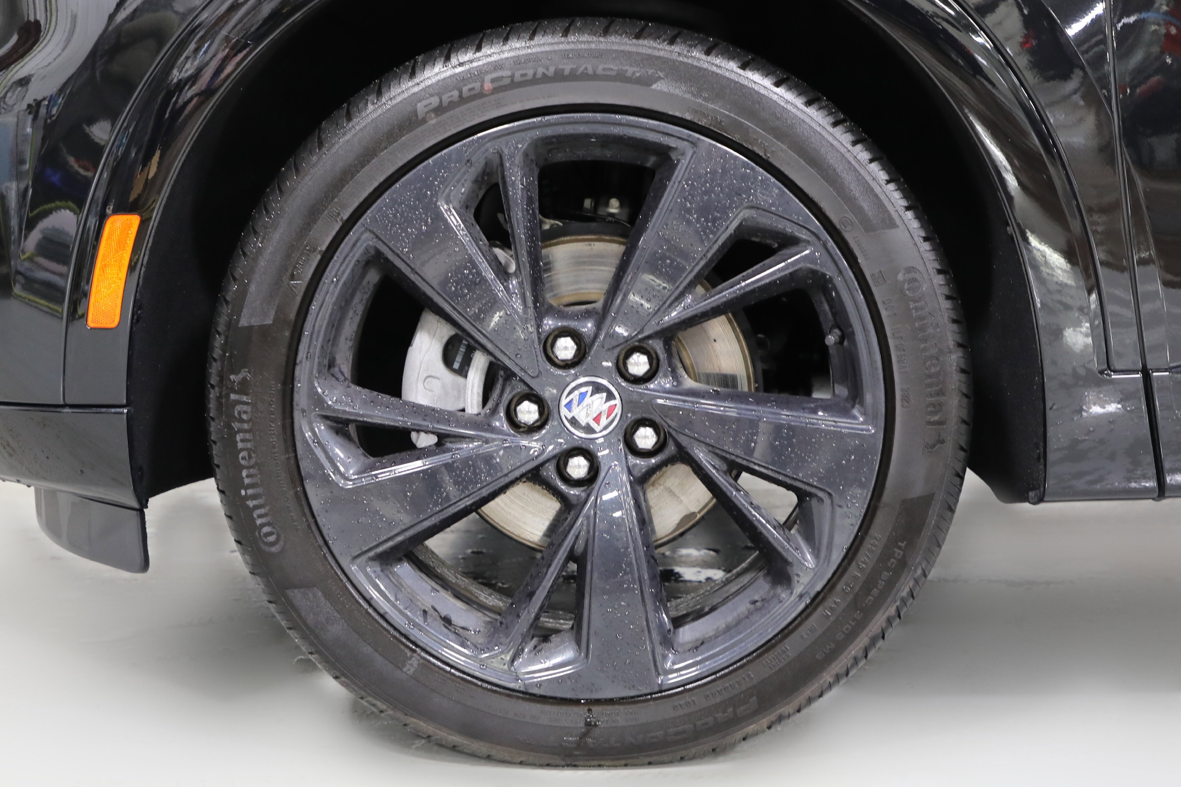 Used 2023 Buick Envision Essence w/ Technology Package I image 26