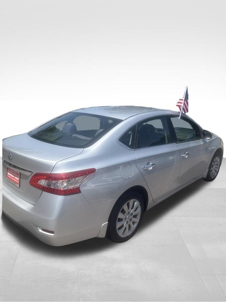 Used 2015 Nissan Sentra S FWD image 3