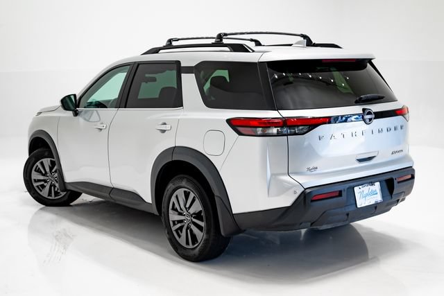 Used 2023 Nissan Pathfinder SV AWD/4WD image 33