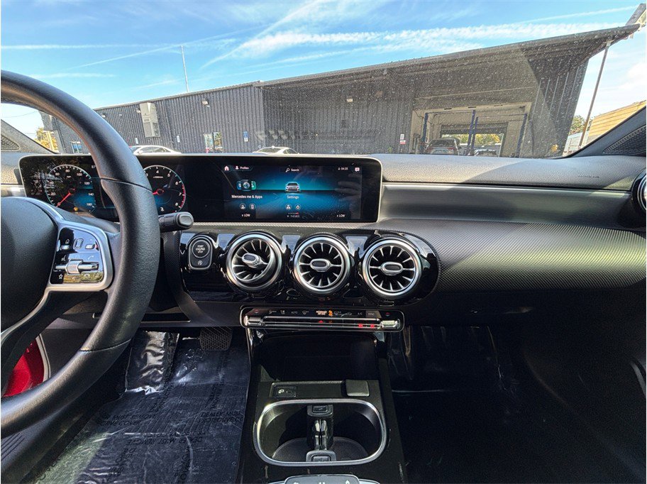 Used 2019 Mercedes-Benz A 220 image 11